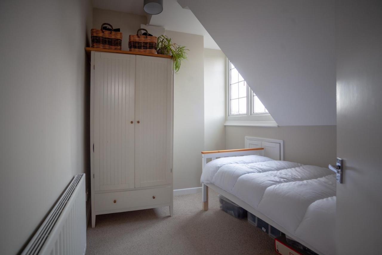 Hereford City - St Owens Terrace - Comfortable & Spacious Well Presented Three Storey House, Perfect For A Weekend Away & Exploring The City On Foot - Hosted By Rentmyhouse Exterior photo