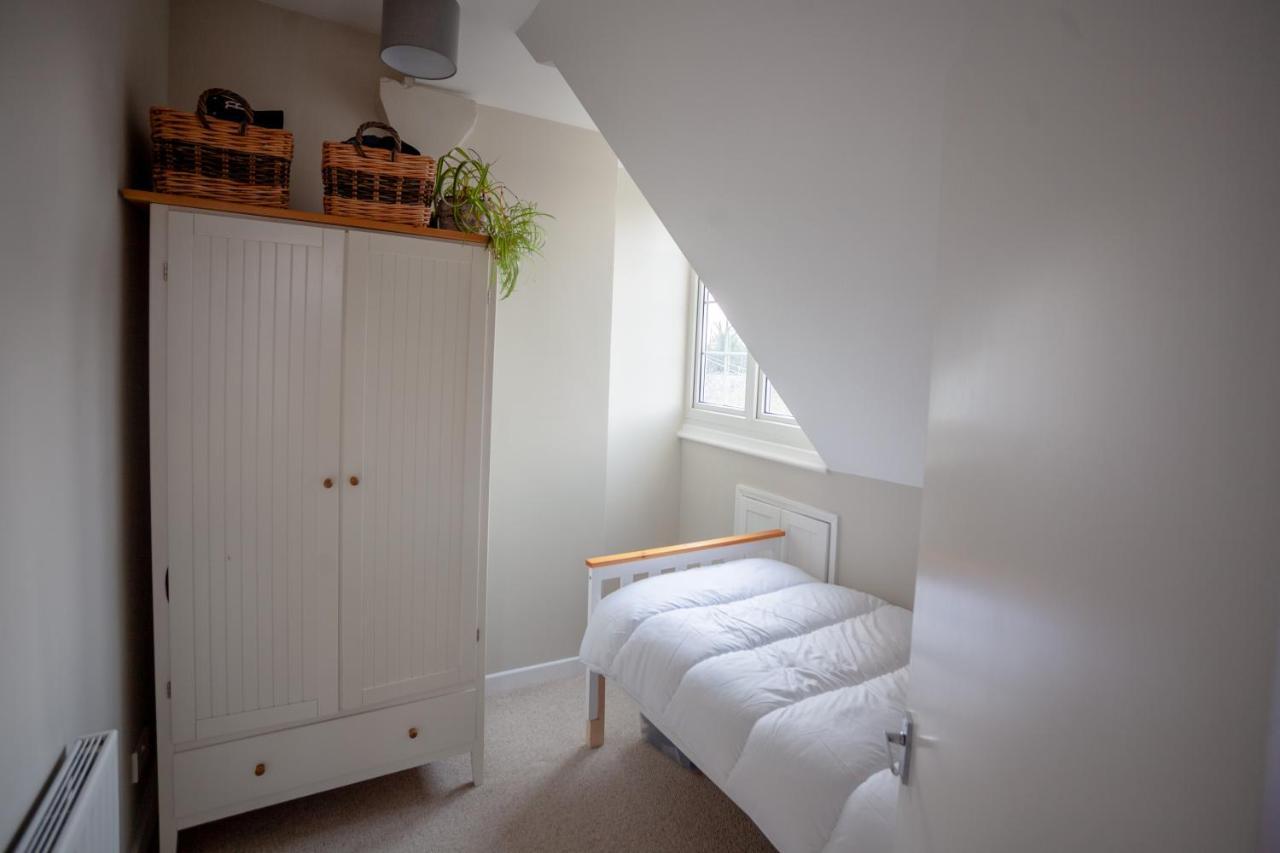 Hereford City - St Owens Terrace - Comfortable & Spacious Well Presented Three Storey House, Perfect For A Weekend Away & Exploring The City On Foot - Hosted By Rentmyhouse Exterior photo