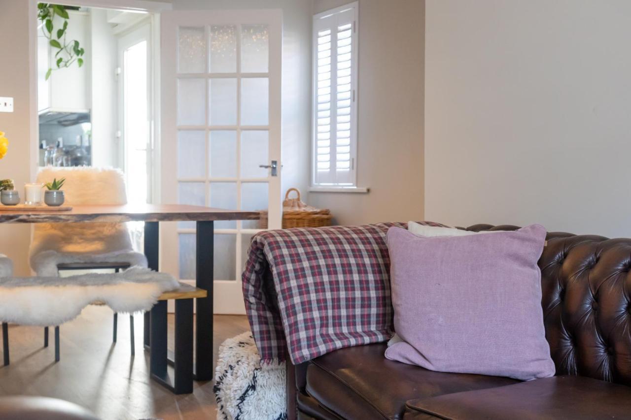 Hereford City - St Owens Terrace - Comfortable & Spacious Well Presented Three Storey House, Perfect For A Weekend Away & Exploring The City On Foot - Hosted By Rentmyhouse Exterior photo