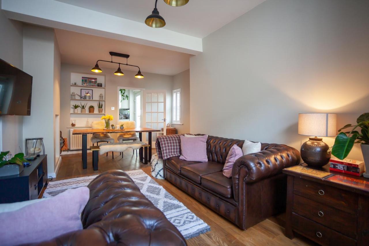 Hereford City - St Owens Terrace - Comfortable & Spacious Well Presented Three Storey House, Perfect For A Weekend Away & Exploring The City On Foot - Hosted By Rentmyhouse Exterior photo